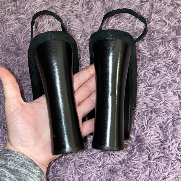 NEW 39.5 Alice + Olivia Tamson Black Suede Chunky Platform Pump Clogs Heels - Picture 10 of 15